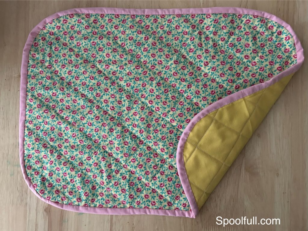Free Quilted Place Mat Sewing Pattern